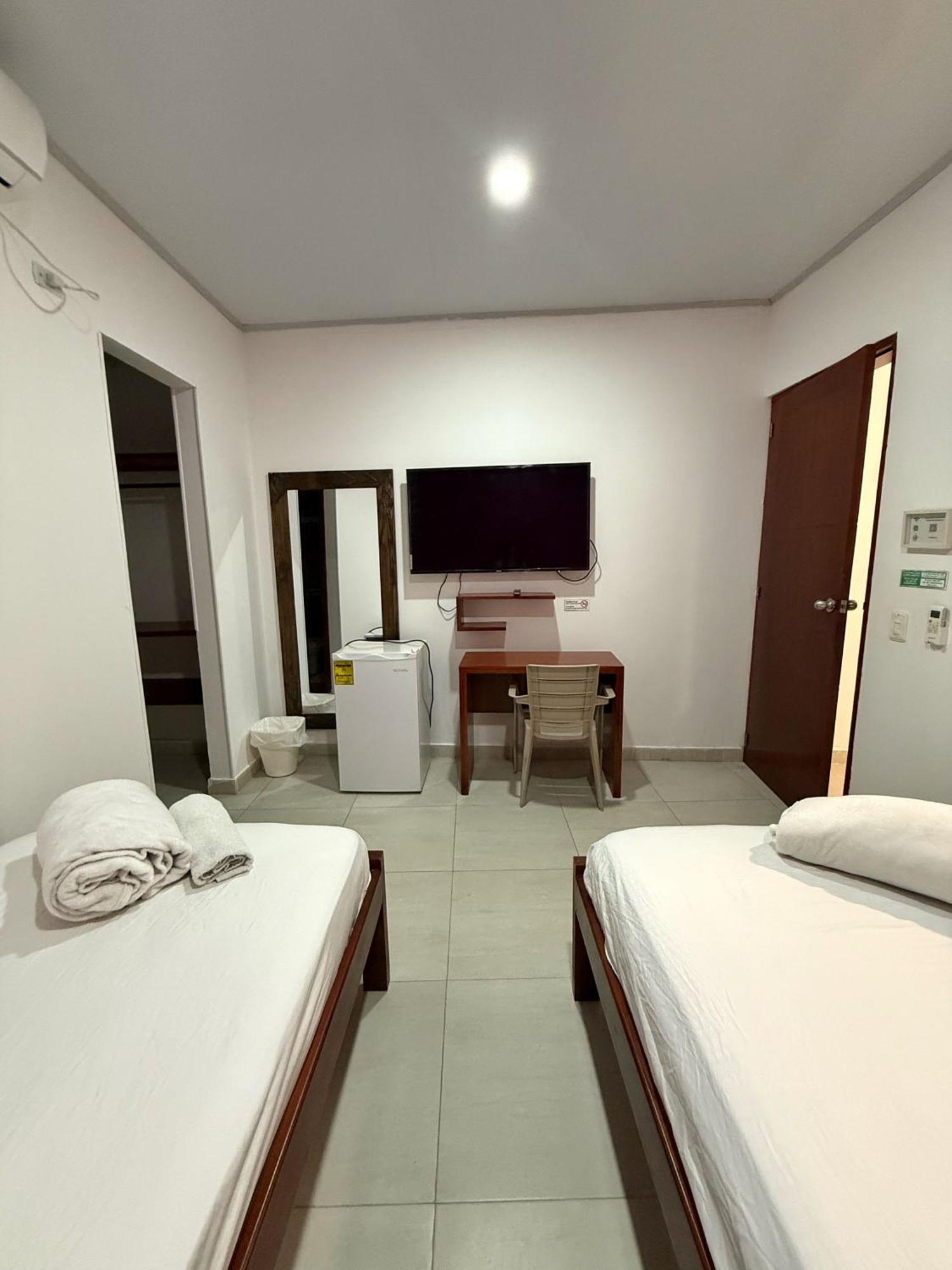 Apartahotel Caribe Diez San Andres  Bagian luar foto