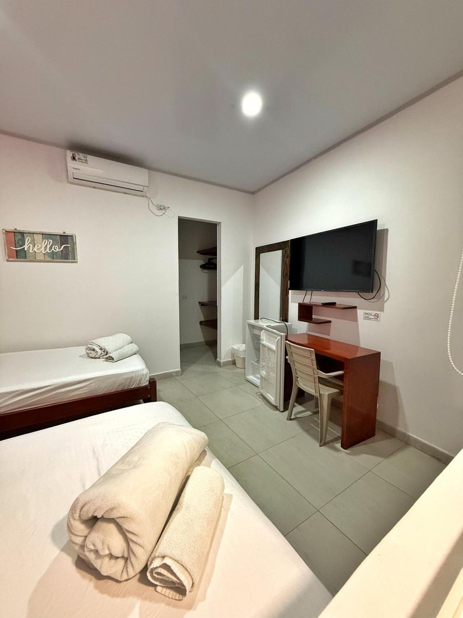 Apartahotel Caribe Diez San Andres  Bagian luar foto