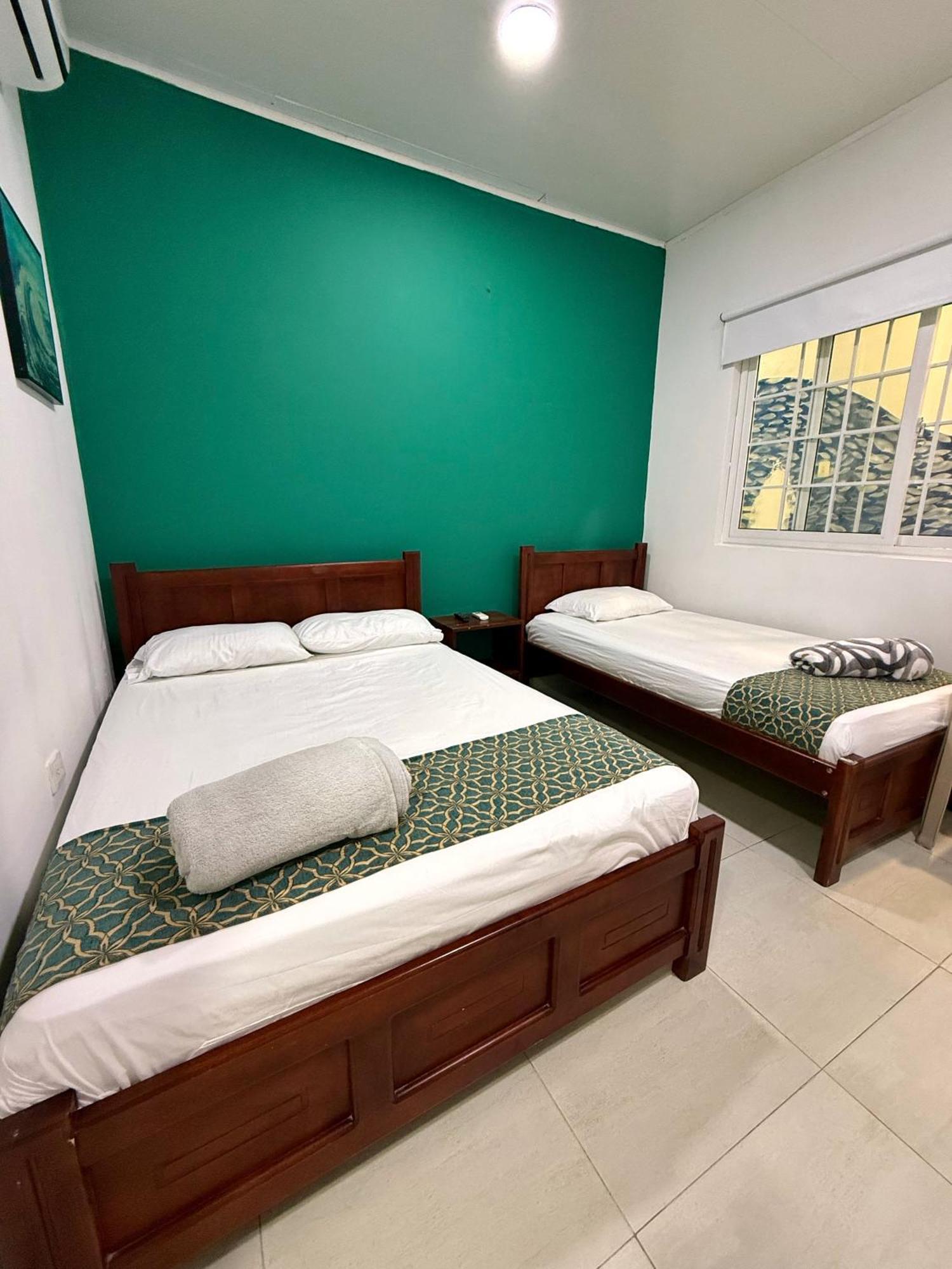 Apartahotel Caribe Diez San Andres  Bagian luar foto
