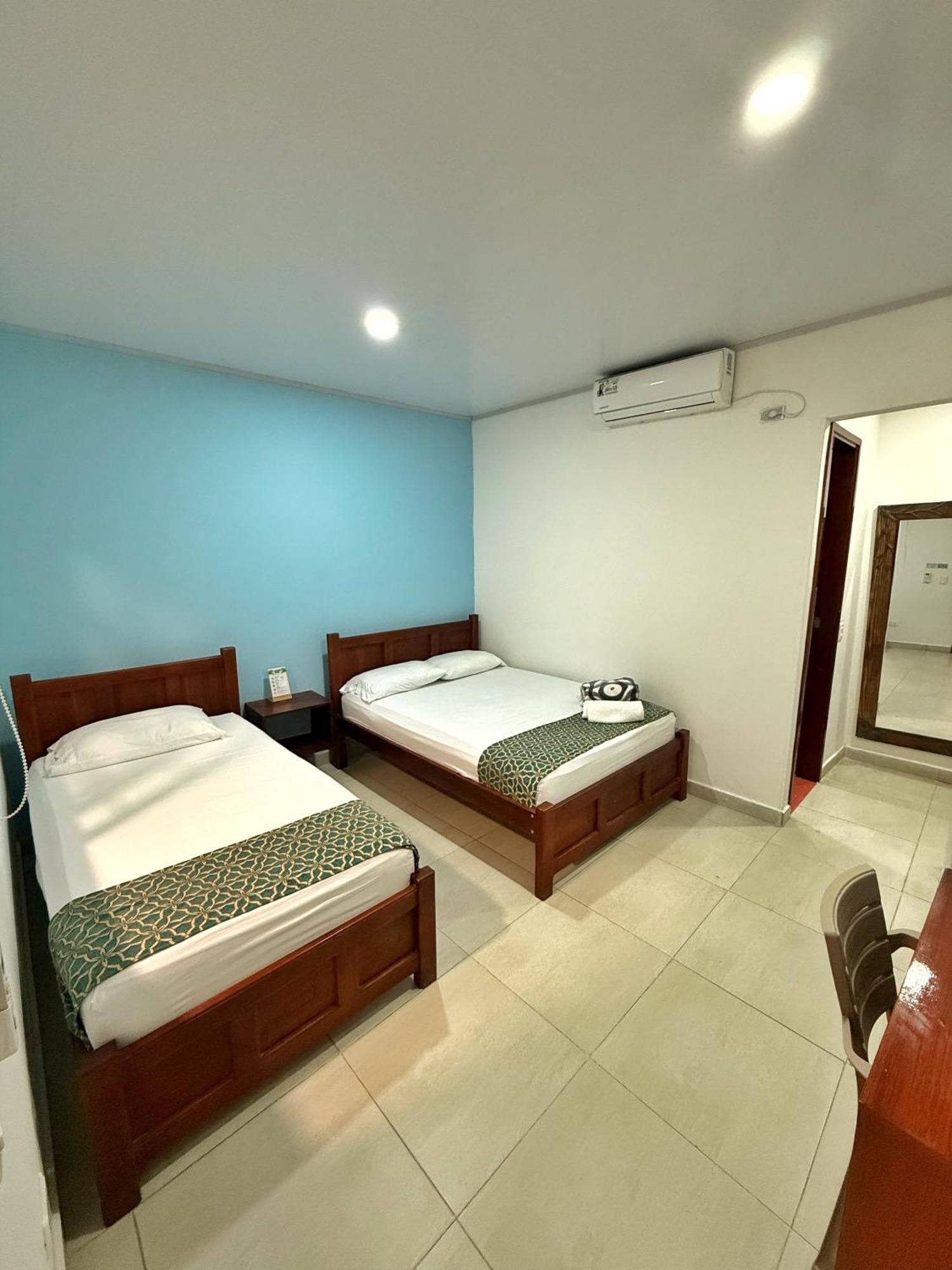 Apartahotel Caribe Diez San Andres  Bagian luar foto